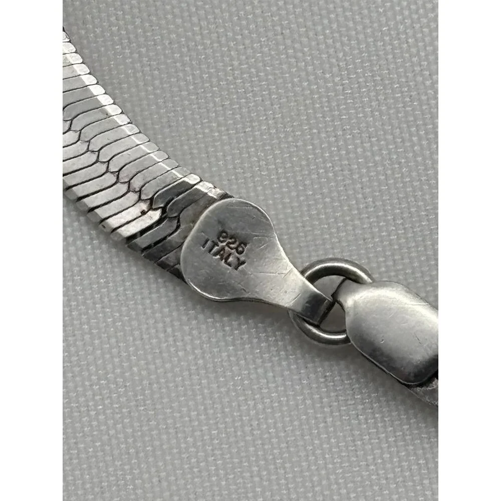 Vintage Sterling Silver Herringbone Bracelet Made in Italy With Maker's Hallmark - Picture 2 of 14